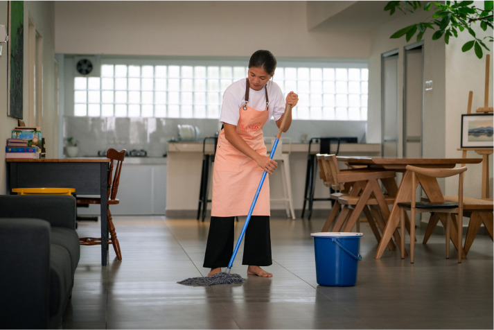 Domestic Helper Ang Bao Guide Singapore: How Much to Give (With Real Examples)